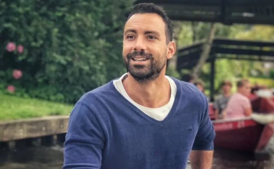 Είναι ο Σάκης Τανιμανίδης μέντιουμ