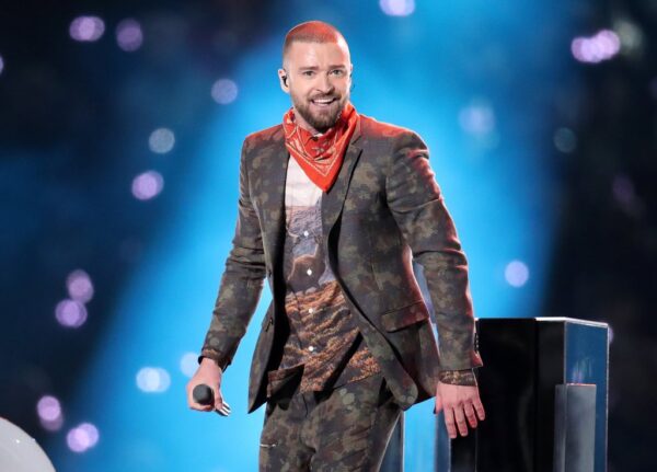 Eντυπωσίασε τους πάντες ο Justin Timberlake με την εμφάνισή του στο Super Bowl – Δες όλη την performance