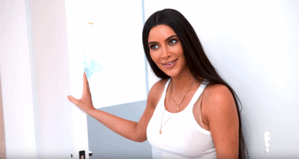 Kardashians: ποιο μέλος της οικογένειας ΔΕΝ ήξερε ότι η Kim περιμένει παιδί;