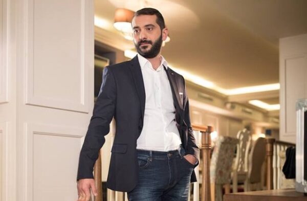 Πώς κυκλοφορεί ο Λεωνίδας Κουτσόπουλος εκτός κουζίνας και “MasterChef”;
