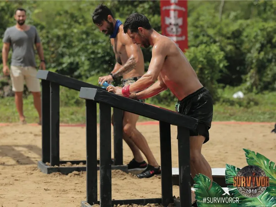 Παίκτες του Survivor 2018 σε αγώνισμα στίβου μάχης.