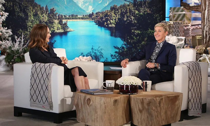 Natalie Portman έχασε στοίχημα από την Ellen GeDeneres