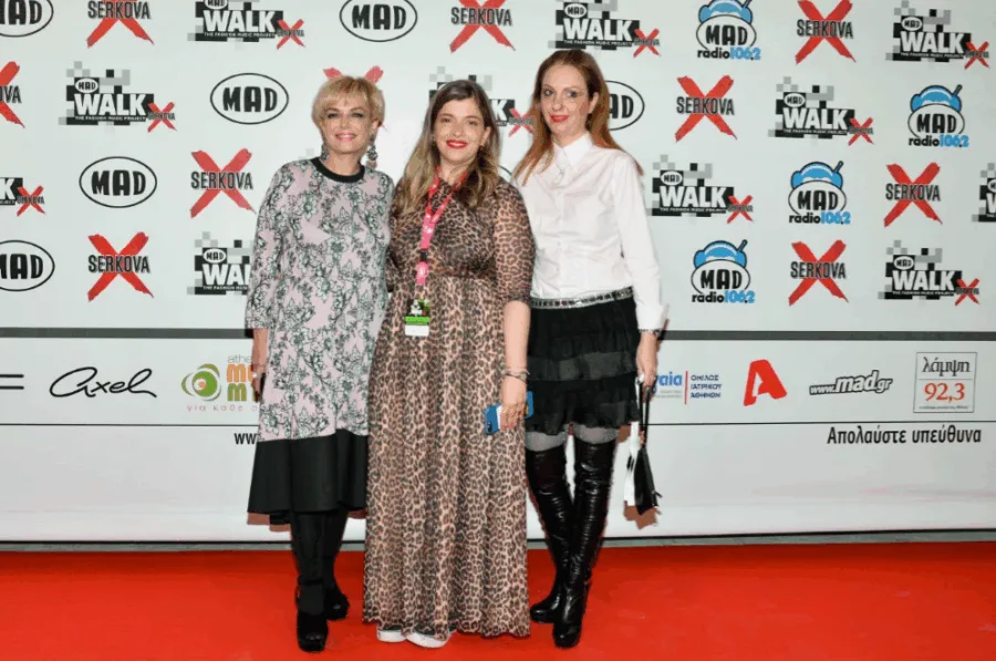Η Ρεγγίνα Κουρή στο κόκκινο χαλί του MadWalk 2018 by Serkova.