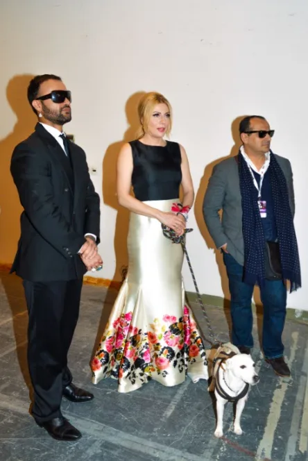 Η Σμαράγδα Καρύδη και ο Βασίλης Ζούλιας στο κόκκινο χαλί του MadWalk 2018 by Serkova.