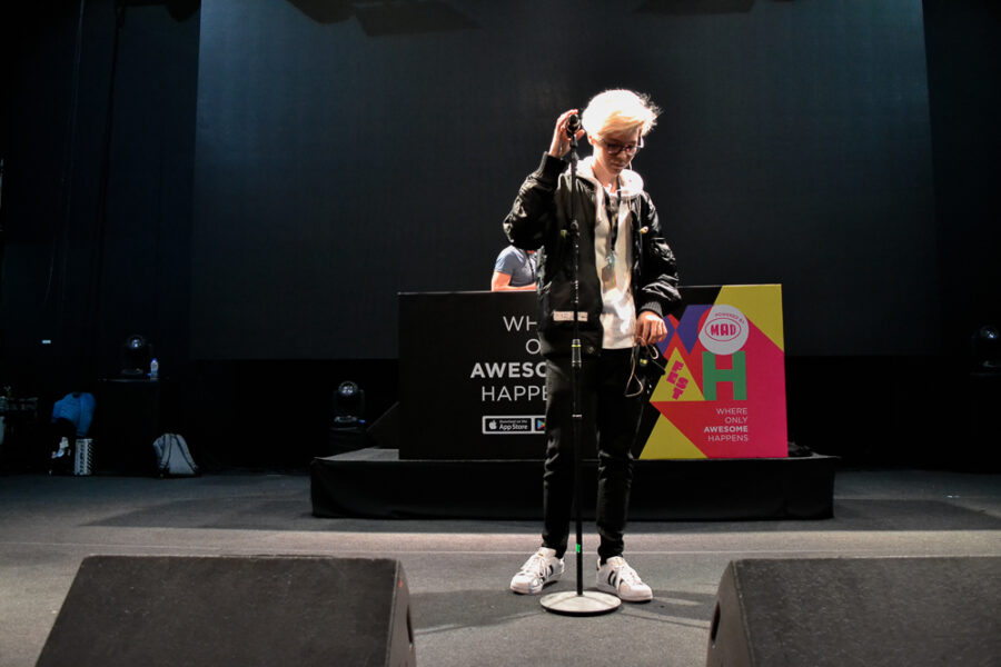 backstage φωτογραφίες από το WOAH Fest