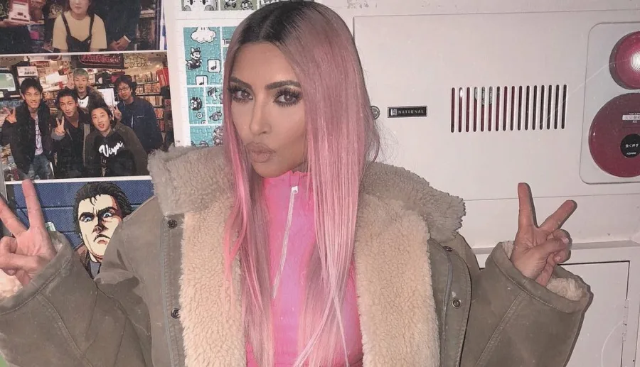 χρώμα των μαλλιών της Kim Kardashian