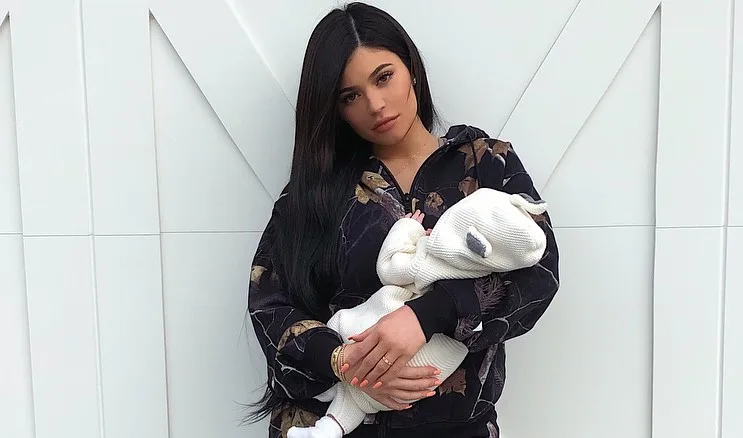 Kylie διέγραψε όλες τις φωτογραφίες της Stormi
