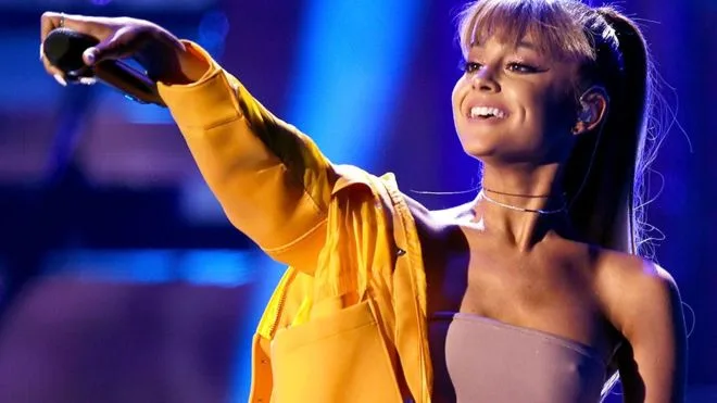 Ariana Grande ετοιμάζει νέο άλμπουμ