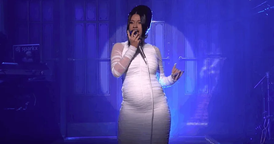 Η Cardi B αποκάλυψε καταλάθος το φύλο του παιδιού της