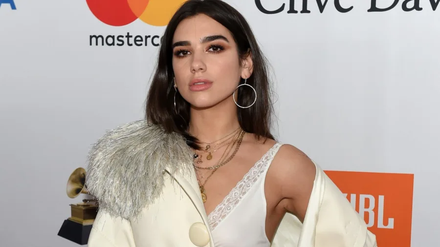 Άλλο ένα ρεκόρ για την Dua Lipa