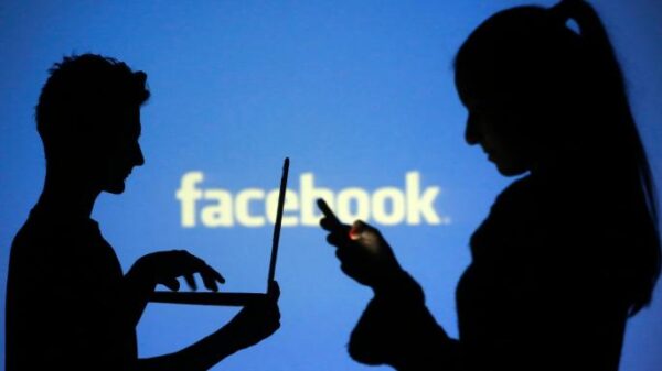 Πώς μπορείς να δεις αν είναι ασφαλείς οι πληροφορίες που μοιράζεσαι στο Facebook μετά το Cambridge Analytica