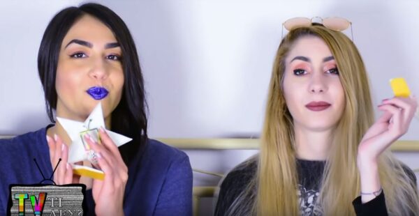 Οι Girls Next Door θυμούνται παλιές ελληνικές διαφημίσεις!