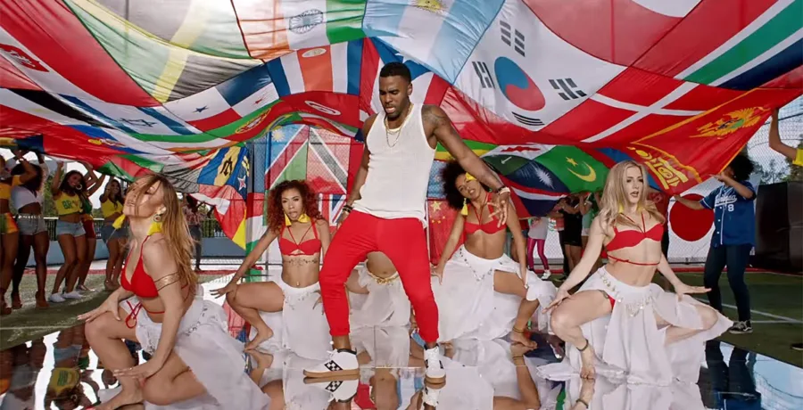 Ο Jason Derulo τραγουδάει για το FIFA Word Cup