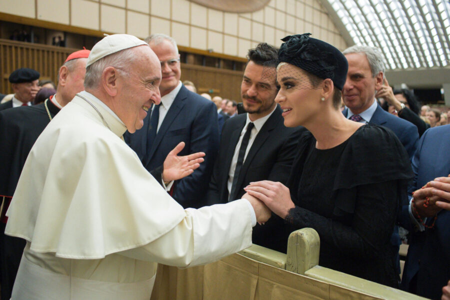 Katy Perry και ο Orlando Bloom είναι ξανά μαζίKaty Perry και ο Orlando Bloom είναι ξανά μαζί