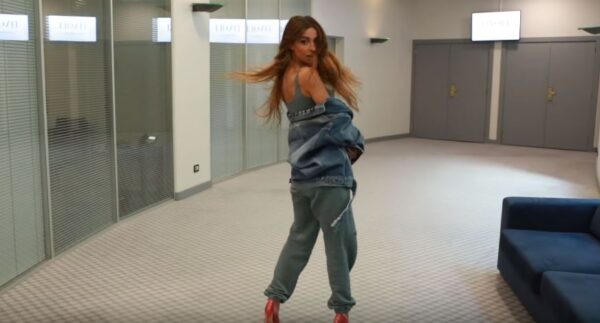 Η Ελένη Φουρέιρα μας δείχνει τα μυστικά της χορογραφίας της! 😮