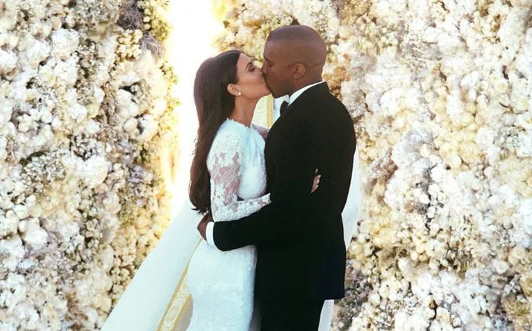 Τι δώρο έκανε η Kim Kardashian στον Kanye