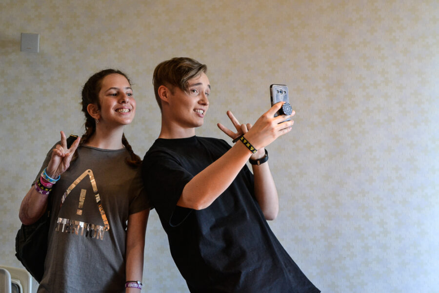 Meet & Greet με τον Isac Elliot