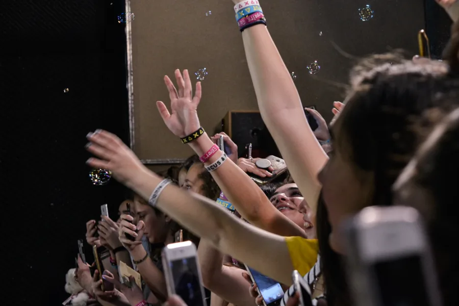 Meet & Greet με τον Isac Elliot