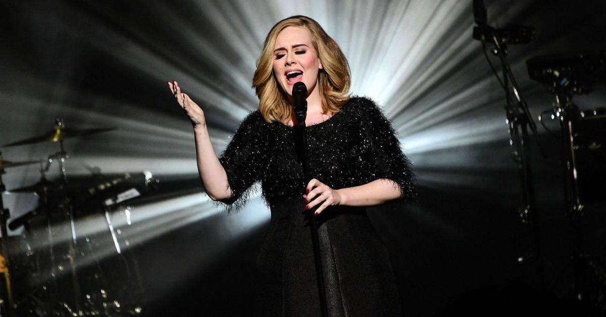 H Adele επιστρέφει στη μουσική μετά από 2 χρόνια – Οι φήμες για νέο άλμπουμ δυναμώνουν