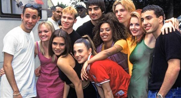 Οι Backstreet Boys μεταμορφώθηκαν στις Spice Girls για καλο σκοπό!