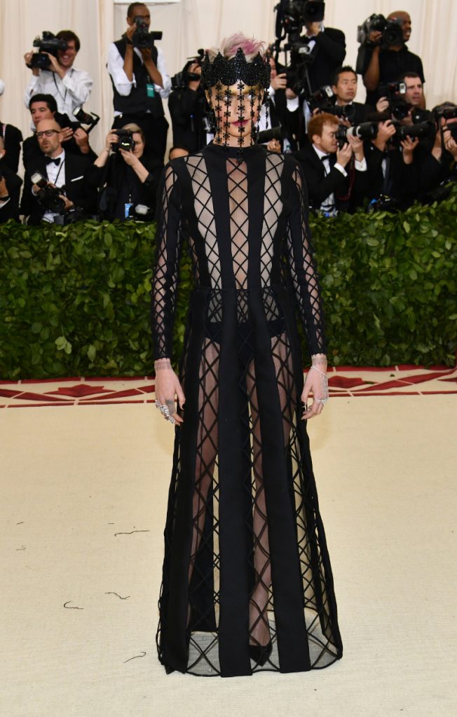 Οι πιο σέξυ εμφανίσεις στο Met Gala 2018