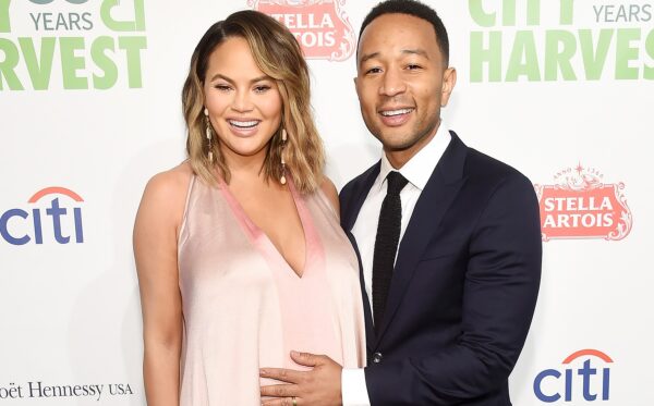 Γέννησε η Chrissy Teigen! – Η Chrissy και ο John Legend απέκτησαν το 2ο παιδί τους!