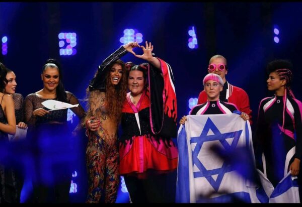 Ο περσινός νικητής της Eurovision “έθαψε” το τραγούδι του Ισραήλ – Η υποστήριξη των media στη Φουρέιρα