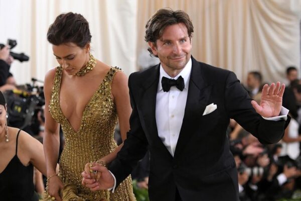 Παντρεύεται ο Bradley Cooper; Δείτε το εντυπωσιακό μονόπετρο της Irina Shayk 💍