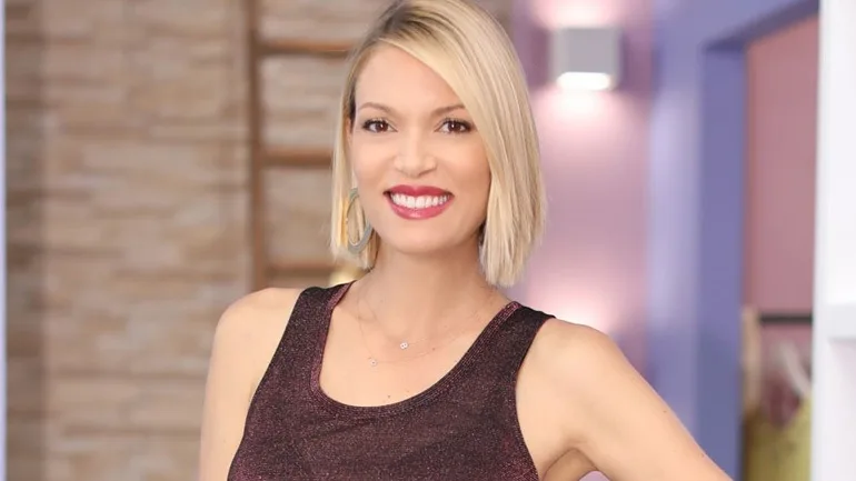 θέση της παρουσιάστριας στο Next Top Model