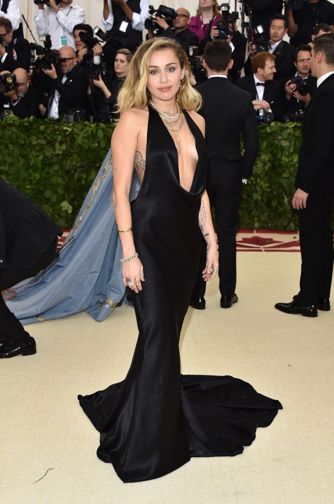 Οι πιο σέξυ εμφανίσεις στο Met Gala 2018
