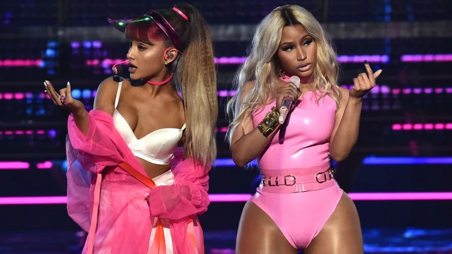 The Light Is Coming από Ariana Grande και Nicki Minaj