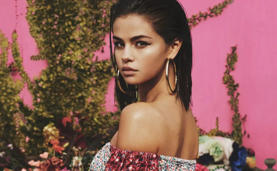 Selena θα κυκλοφορήσει ένα νέο τραγούδι