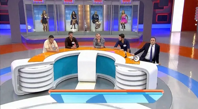 Τόνι Σφήνος θα παρουσιάσει τηλεπαιχνίδι
