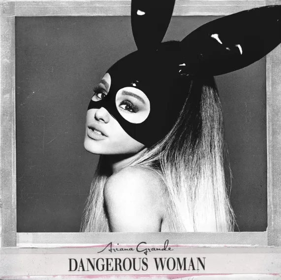 εξώφυλλο του νέου άλμπουμ της Ariana Grande