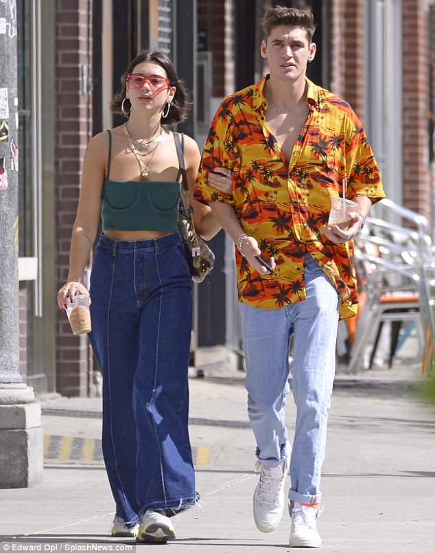 Dua Lipa και ο σεφ σύντροφος της