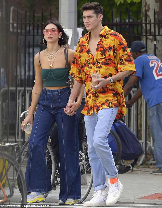Dua Lipa και ο σεφ σύντροφος της