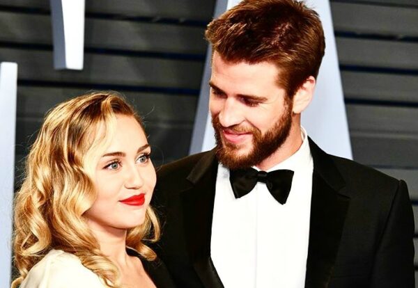 Η Miley Cyrus και ο Liam Hemsworth παντρεύτηκαν σε μυστική τελετή στο Μαλιμπού;