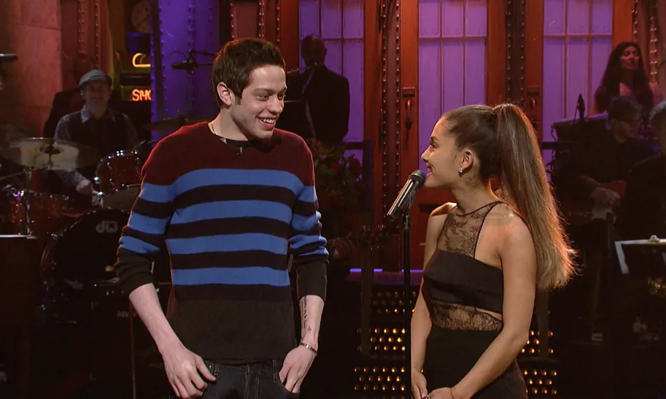 χρονικό της σχέσης της Ariana Grande