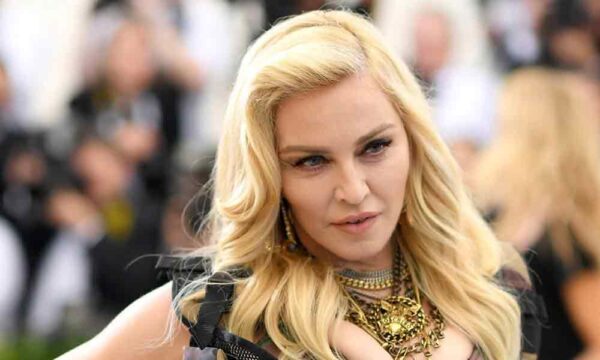 Άλλη μια σταρ έρχεται στην Ελλάδα: Η Madonna έρχεται Μύκονο!