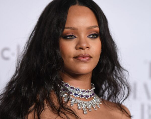 Χώρισε η Rihanna; – Αυτή η κίνηση του Chris Brown μας έβαλε σε σκέψεις 😲