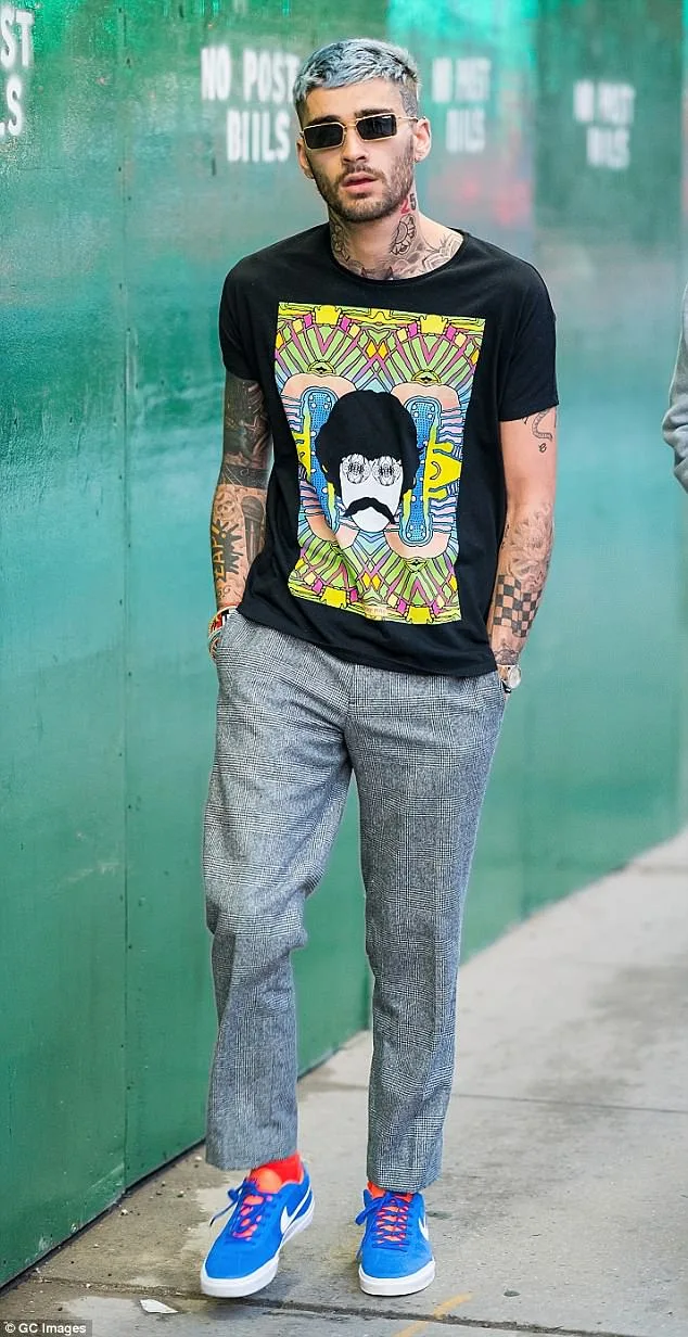Zayn έβαψε τα μαλλιά του μπλε