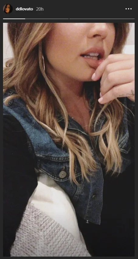 Demi Lovato έγινε ξανθιά