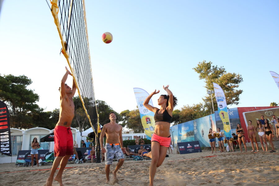 Mad Beach Volley: Models vs Celebrities edition powered by Ant1
