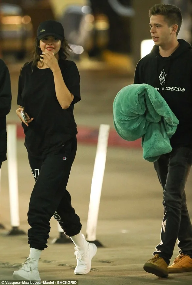 Selena Gomez έχει νέα σχέση
