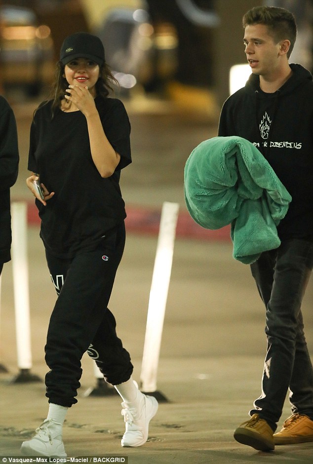 Selena Gomez έχει νέα σχέση