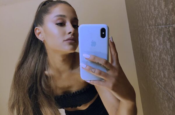Η Ariana Grande επέστρεψε στα social media μετά από ένα διάλειμμα