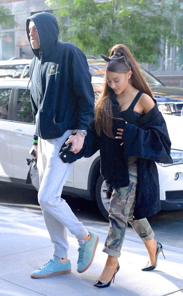 Ariana Grande έκανε ένα τατουάζ