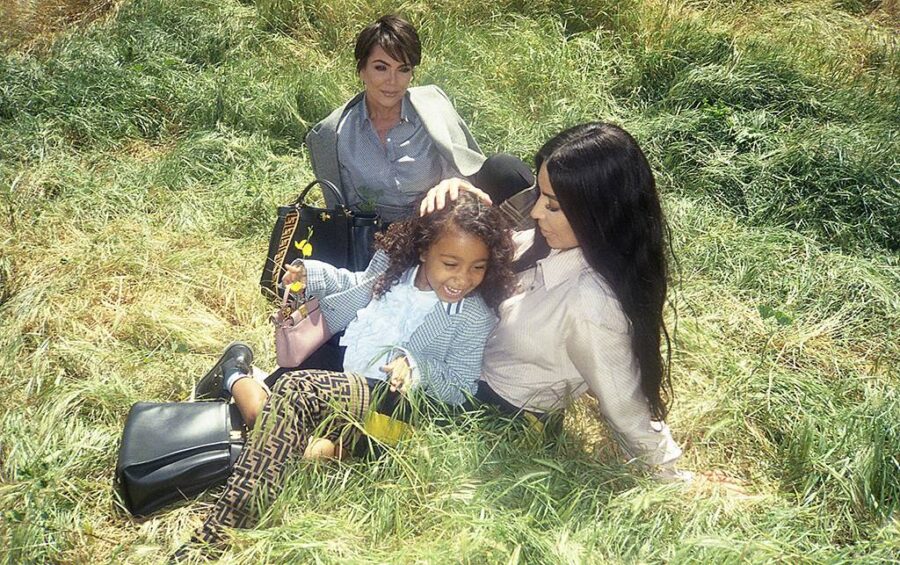 κόρη της Kim Kardashian έκανε την πρώτη της επαγγελματική φωτογράφιση