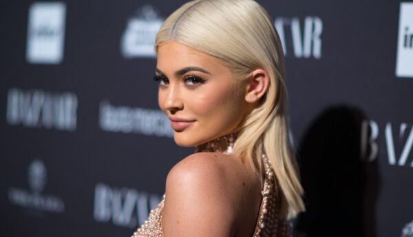 Δεν φαντάζεσαι πόσα χρήματα έχει βγάλει η Kylie Jenner από τα καλλυντικά της μέσα σε λιγότερο από 3 χρόνια