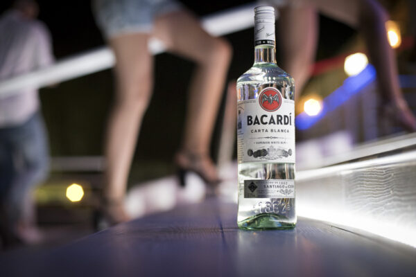 Ζήσε την πιο καλοκαιρινή εμπειρία στο Casa Bacardi party την Παρασκευή 3 Αυγούστου στο Angels στην Καλλιθέα Χαλκιδικής